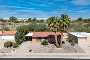 1050 S La Higuera, Green Valley, AZ 85614 - Photo 1