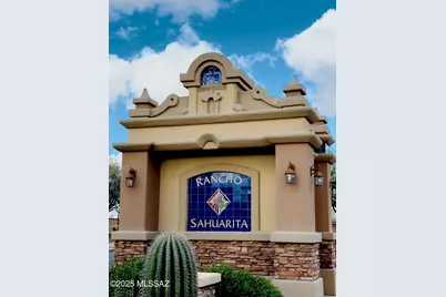 182 E Placita Haciendas Del Lago #17, Sahuarita, AZ 85629 - Photo 1