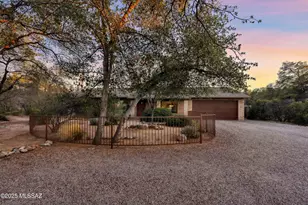 330 N Estill Dr, Oracle, AZ 85623 - Photo 1