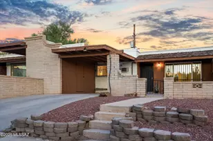 2641 S Enchanted Hills Dr, Tucson, AZ 85713 - Photo 1