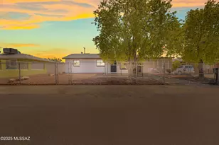 641 W Calle Castile, Tucson, AZ 85756 - Photo 1