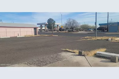 88 E 16th Street, Douglas, AZ 85607 - Photo 1