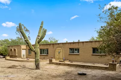 11202 E Chuckwagon Circle, Tucson, AZ 85749 - Photo 1