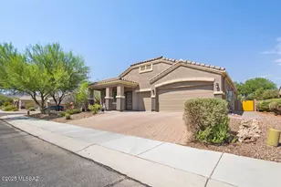 9637 N Hebden Way, Marana, AZ 85653 - Photo 1