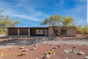 9150 E Loma Linda Pl, Tucson, AZ 85749 - Photo 1