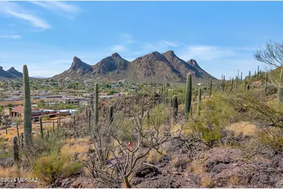 4896 S Cactus Wren Avenue, Tucson, AZ 85746 - Photo 1
