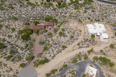 4657 E Coachlight Lane #13, Tucson, AZ 85718 - Photo 1