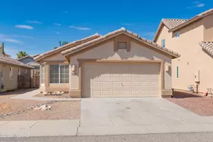 2656 W Desert Bluffs Ct, Tucson, AZ 85742 - Photo 1