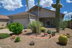 2274 N Avenida Del Petalo, Green Valley, AZ 85614 - Photo 1