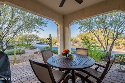 1819 E Barn Swallow Lane, Green Valley, AZ 85614 - Photo 1