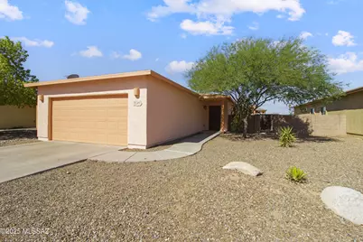 7134 S Corona Place, Tucson, AZ 85756 - Photo 1