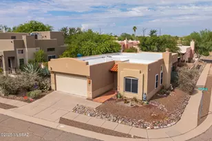 821 N Borderland Ln, Tucson, AZ 85748 - Photo 1