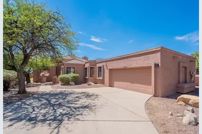 10285 N Carristo Drive, Oro Valley, AZ 85737 - Photo 1
