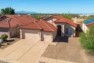 8966 E Autumn Sage St, Tucson, AZ 85747 - Photo 1