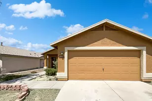 10061 E Paseo San Rosendo, Tucson, AZ 85747 - Photo 1