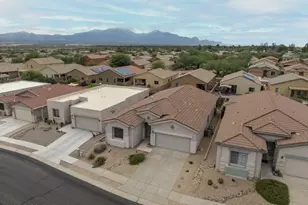 122 E Calle del Capullo, Green Valley, AZ 85614 - Photo 1