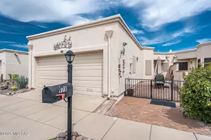 978 W Calle de Emilia, Green Valley, AZ 85614 - Photo 1