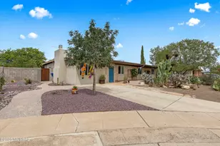 8125 E Baker Dr, Tucson, AZ 85710 - Photo 1
