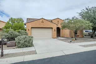 660 West Camino Tunera, Sahuarita, AZ 85629 - Photo 1
