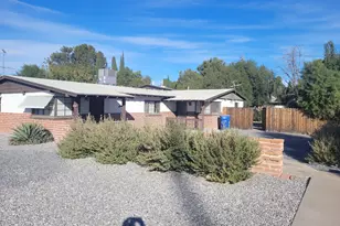 2713 E Fort Lowell Rd, Tucson, AZ 85716 - Photo 1