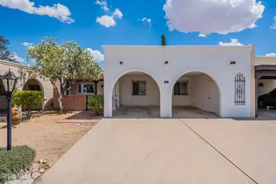 641 S Los Diamantes, Green Valley, AZ 85614 - Photo 1