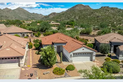13712 N Holly Grape Drive, Marana, AZ 85658 - Photo 1