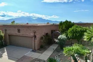 1563 W Via De La Gloria, Green Valley, AZ 85622 - Photo 1