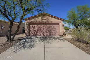2599 E Windsor Castle Ln, Tucson, AZ 85706 - Photo 1
