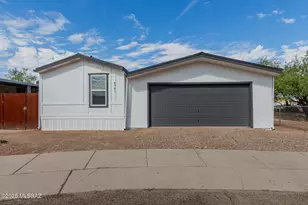 4761 N Brookline Ct, Tucson, AZ 85705 - Photo 1