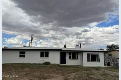 365 Steffens Street, Sierra Vista, AZ 85635 - Photo 1