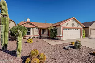 7041 S Camino Triste, Tucson, AZ 85746 - Photo 1