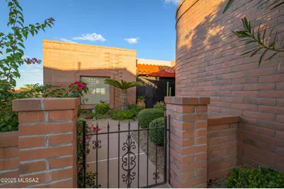 1560 W Calle Del Ducado, Green Valley, AZ 85622 - Photo 1
