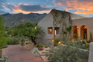 6220 N Camino De Santa Valera, Tucson, AZ 85718 - Photo 1