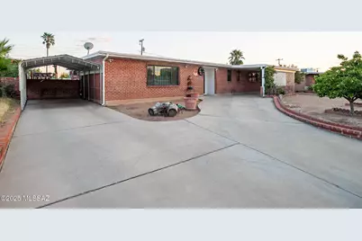 7018 E Calle Betelgeux, Tucson, AZ 85710 - Photo 1