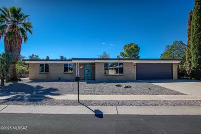 8418 E Rolling Ridge Street, Tucson, AZ 85710 - Photo 1