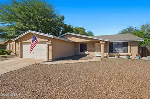 5872 S Blucher Dr, Tucson, AZ 85746 - Photo 1