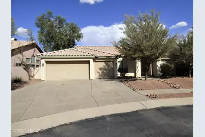 8270 N Westcliff Drive, Tucson, AZ 85743 - Photo 1