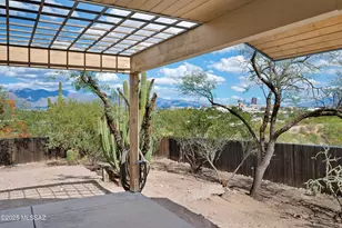 202 Sentinel Peak Rd S, Tucson, AZ 85745 - Photo 1