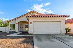 370 S Sonoran Heights Dr, Tucson, AZ 85748 - Photo 1