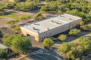 1401 N Bailey Ln, Tucson, AZ 85705 - Photo 1