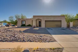 2115 N Tanglewood Pl, Tucson, AZ 85745 - Photo 1