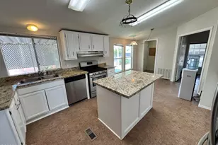 7654 W Edgestone St, Tucson, AZ 85735 - Photo 1