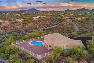 3445 W Whispering Bells Ct, Tucson, AZ 85745 - Photo 1