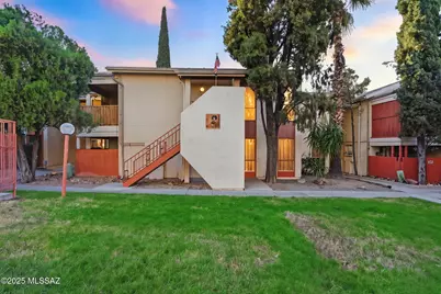 1600 N Wilmot Road #208, Tucson, AZ 85712 - Photo 1