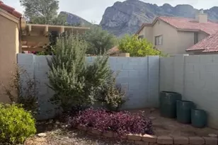 250 E Fieldcrest Ln, Oro Valley, AZ 85737 - Photo 1