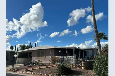 32 W Pinon Drive, Green Valley, AZ 85614 - Photo 1