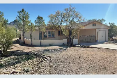 2121 S Doubletree Lane, Tucson, AZ 85713 - Photo 1