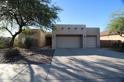 8222 N Sombrero Point Drive, Tucson, AZ 85743 - Photo 1