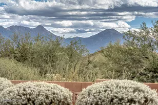899 W Calle Artistica, Green Valley, AZ 85614 - Photo 1