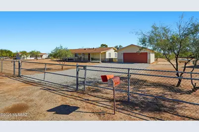 12402 N Luckett Road, Marana, AZ 85653 - Photo 1